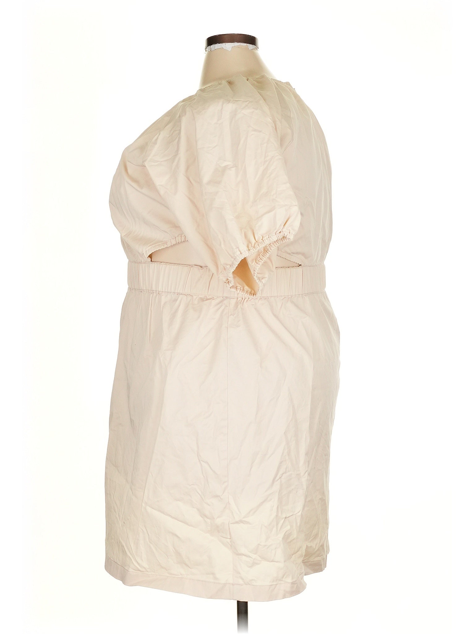 4 size - 22 W