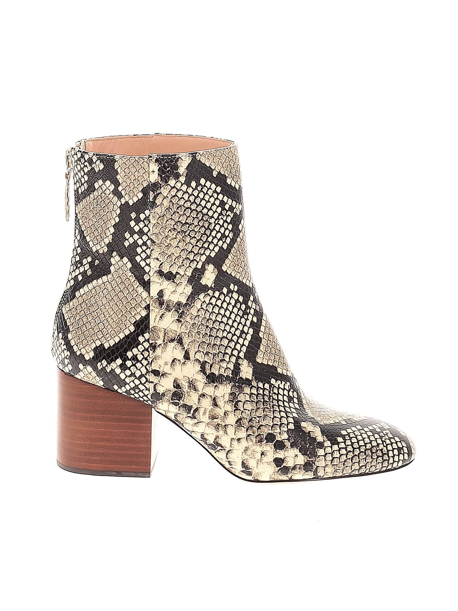 1 shoe size - 7