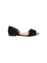 1 shoe size - 7