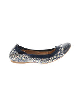 1 shoe size - 9
