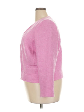 4 size - 18 W