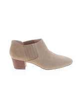 1 shoe size - 8