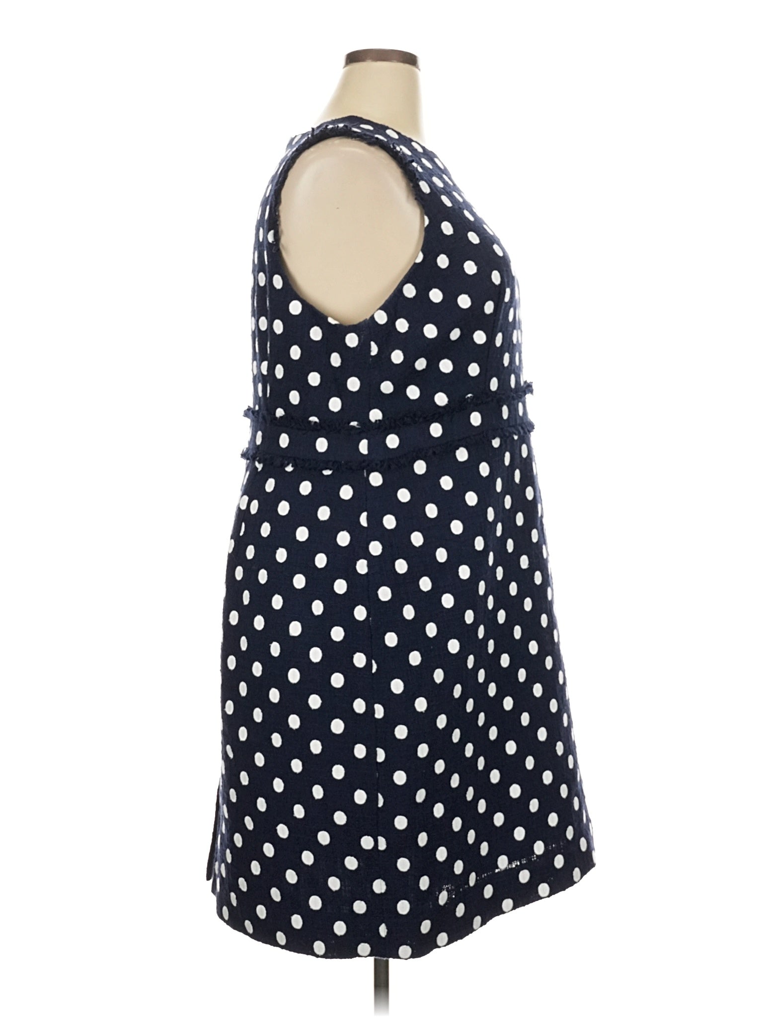 3 size - 22 W