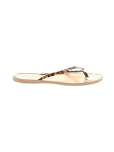 1 shoe size - 8