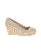 1 shoe size - 9
