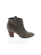 1 shoe size - 9