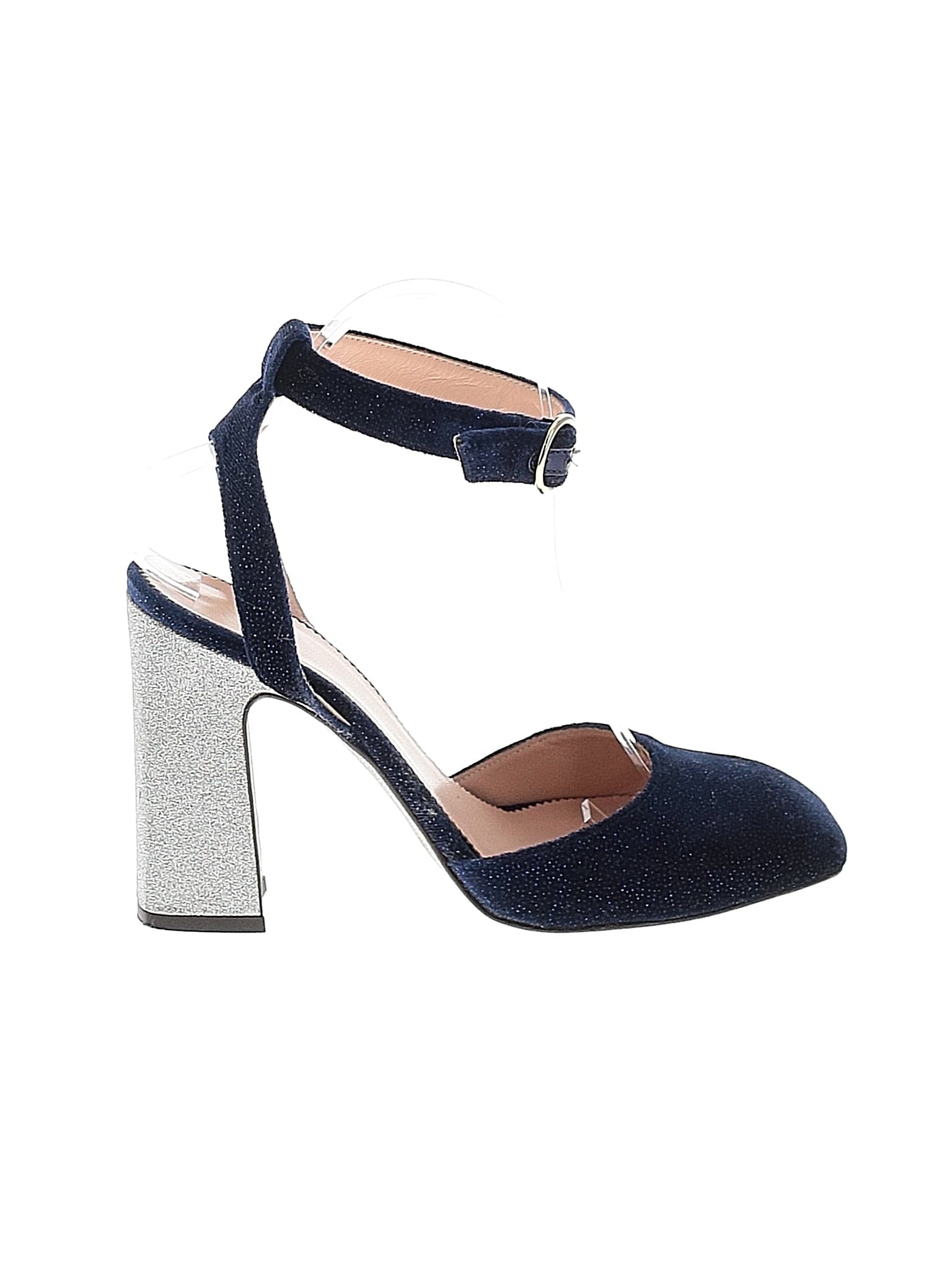 1 shoe size - 8