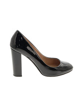 1 shoe size - 8