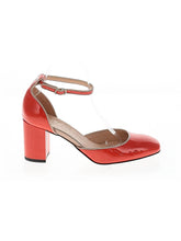 1 shoe size - 7 1/2