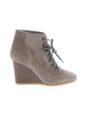 1 shoe size - 9 1/2