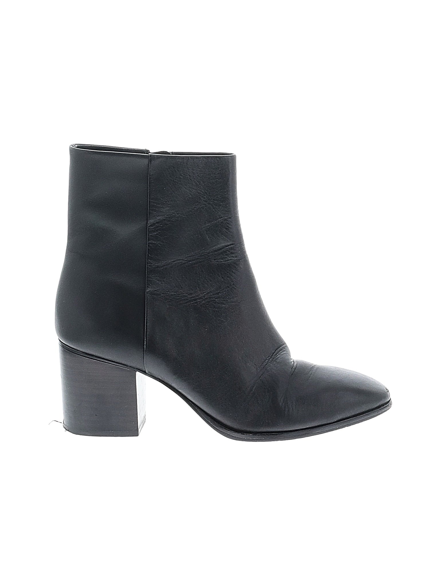 1 shoe size - 8