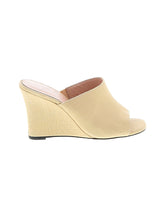 1 shoe size - 7 1/2