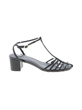 1 shoe size - 9