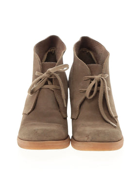 2 shoe size - 9