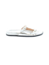 1 shoe size - 8