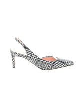 1 shoe size - 6