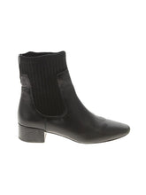 1 shoe size - 6