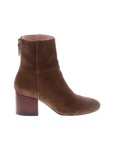 1 shoe size - 7