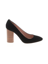 1 shoe size - 9