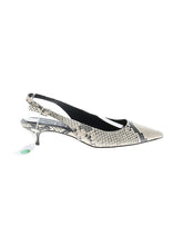 1 shoe size - 8