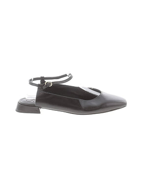 1 shoe size - 8