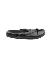1 shoe size - 7 1/2