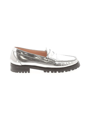 1 shoe size - 8