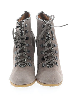 2 shoe size - 9 1/2