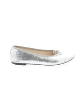 1 shoe size - 8