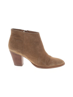 1 shoe size - 9