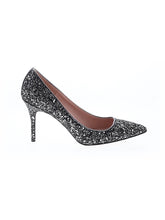 1 shoe size - 9