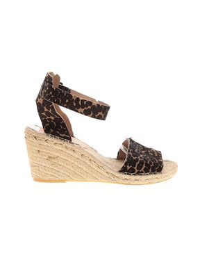 1 shoe size - 9