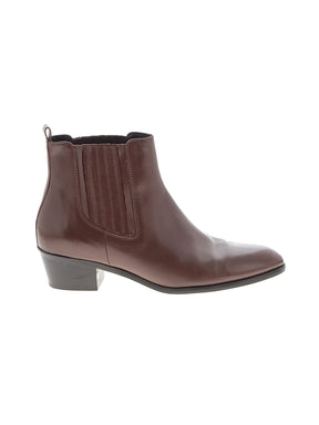 1 shoe size - 9
