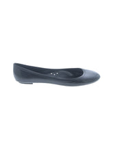 1 shoe size - 8