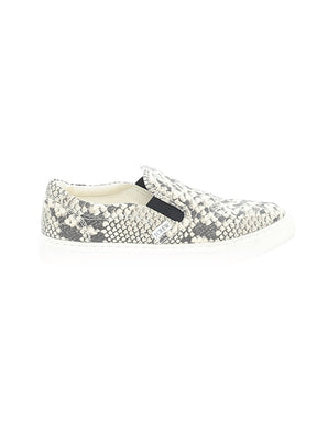 1 shoe size - 7