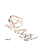 1 shoe size - 9