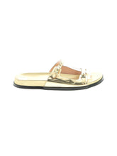 1 shoe size - 8