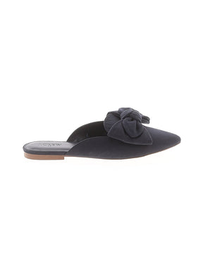 1 shoe size - 9
