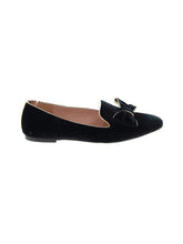 1 shoe size - 8