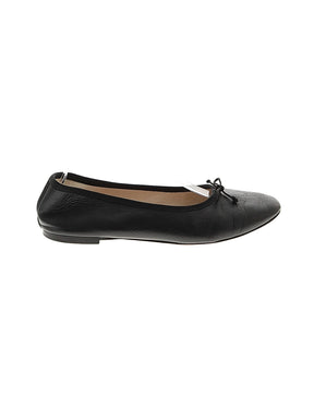 1 shoe size - 9