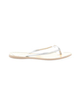 1 shoe size - 8
