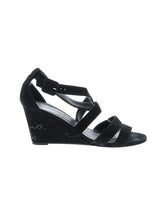 1 shoe size - 8