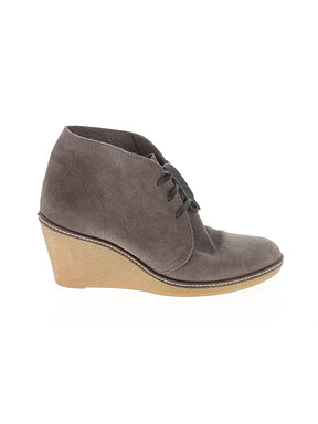 1 shoe size - 9