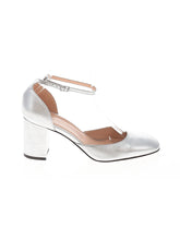 1 shoe size - 8 1/2
