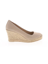1 shoe size - 8