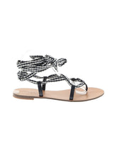 1 shoe size - 9