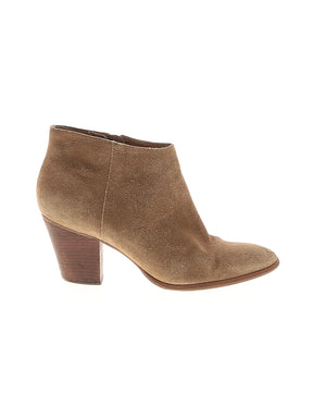1 shoe size - 9 1/2
