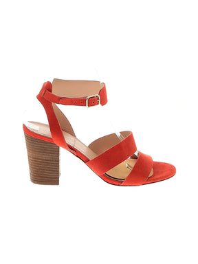 1 shoe size - 8