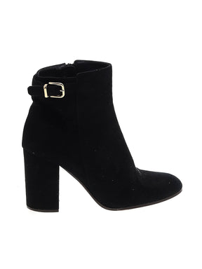 1 shoe size - 8 1/2