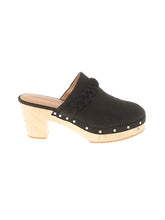 1 shoe size - 8